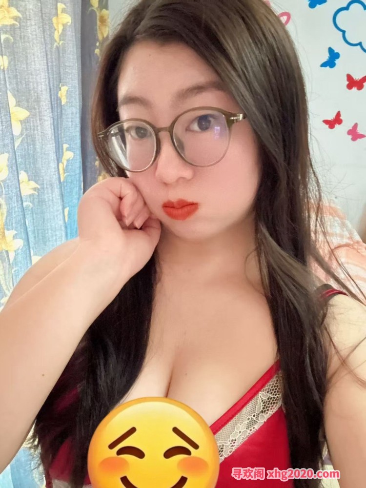 可野战车震小骚妇