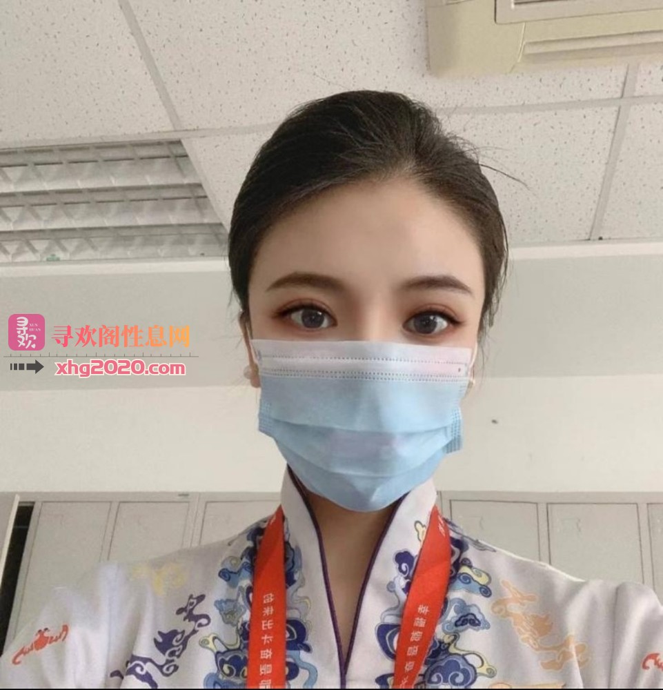 上海-性感长腿乘务员白丝妹妹