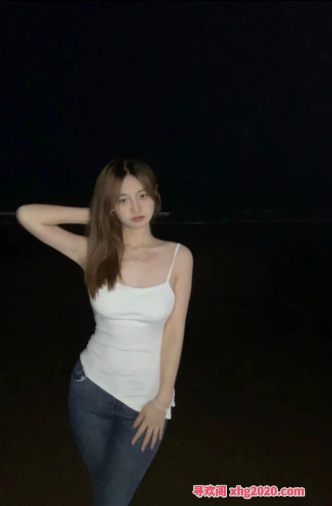 拍拍屁股就知道女上，妹妹很小很粉