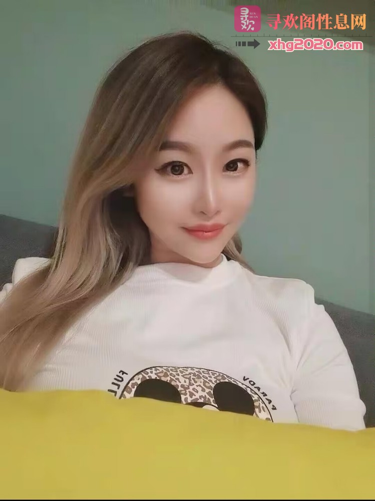 锦江 翘臀骚妹多水