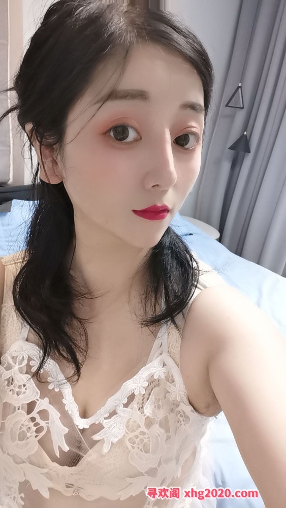 很骚的三通小姐姐