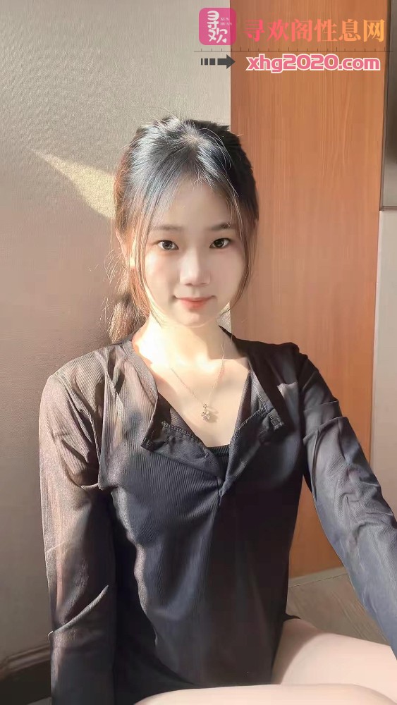 烟台-兼职娇小女女，一对大白兔让人欲火焚身