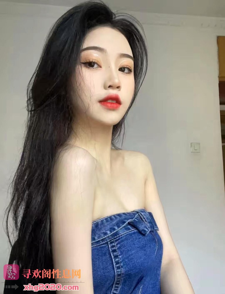 青岛-清纯小嫩妹，温柔性感甜美 ，小穴粉嫩