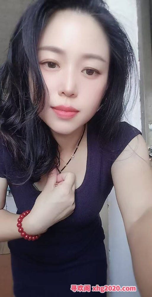 喜欢野战的少妇