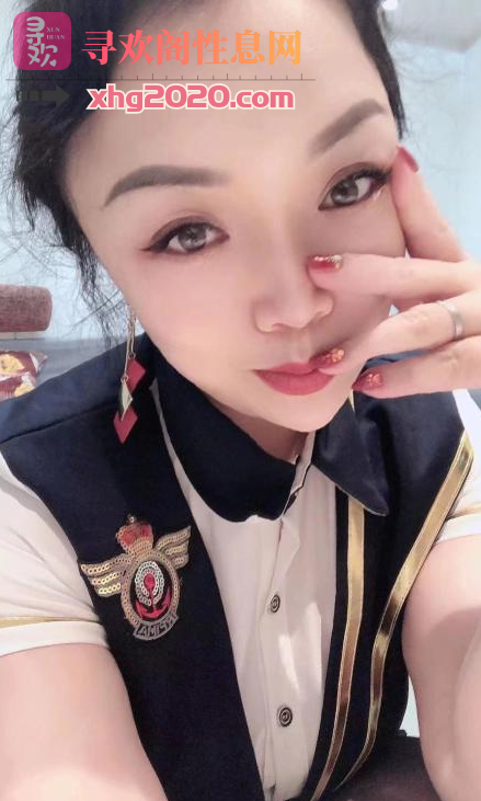 武汉-风骚大奶制服控少妇