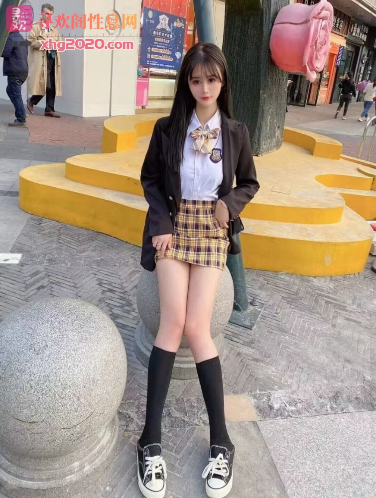 北京海淀 大长腿妹子逼紧水多