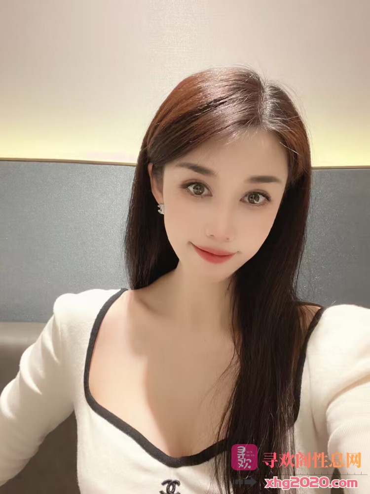 天津南开 粉嫩多汁小骚货