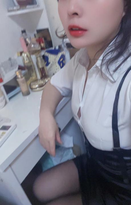 兼职无毛少妇