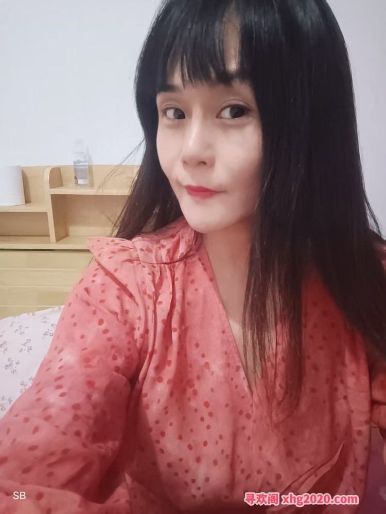 港区大奶健身少妇