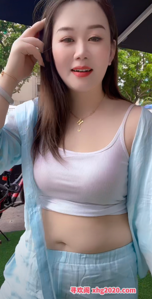 服务很好的丰满姐姐