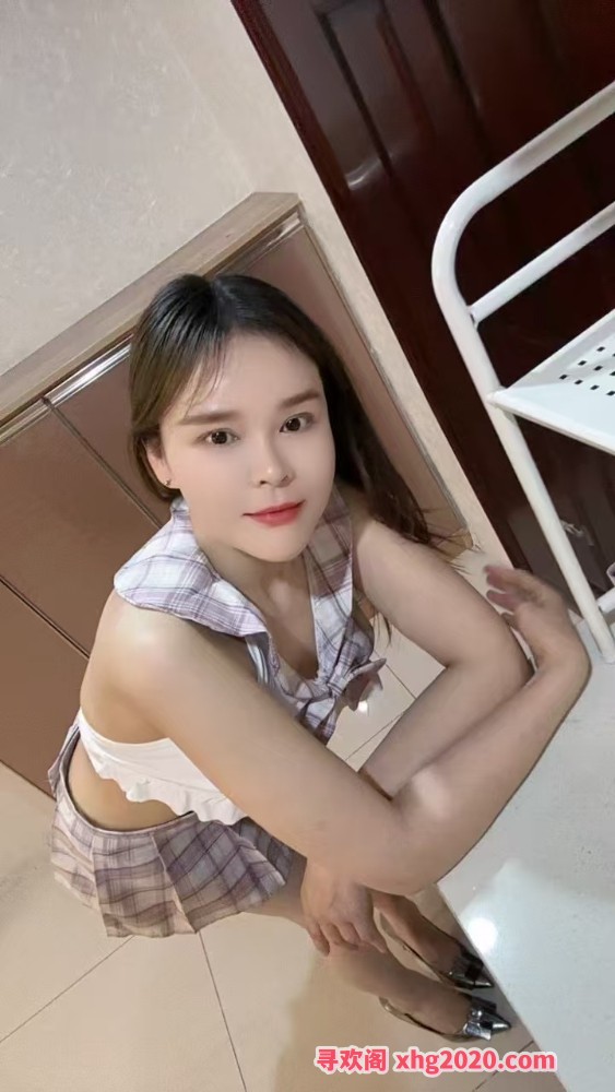诱惑口爆少妇