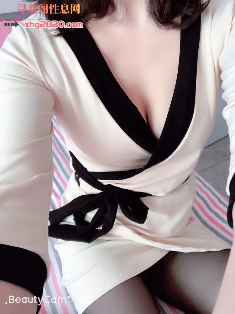 南来一字马小妹
