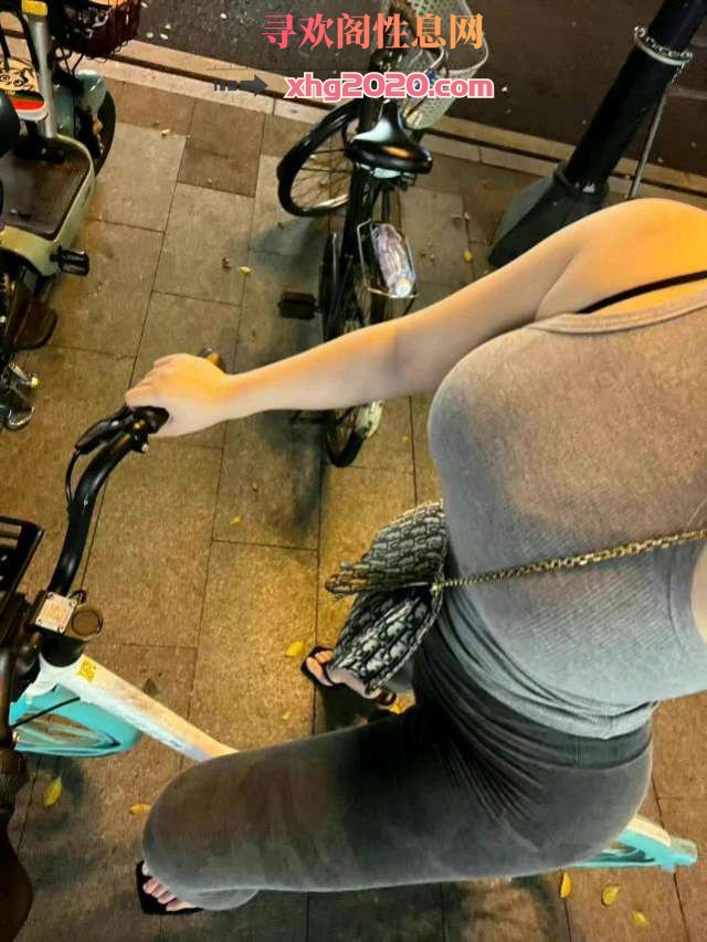 广州天河大奶美女