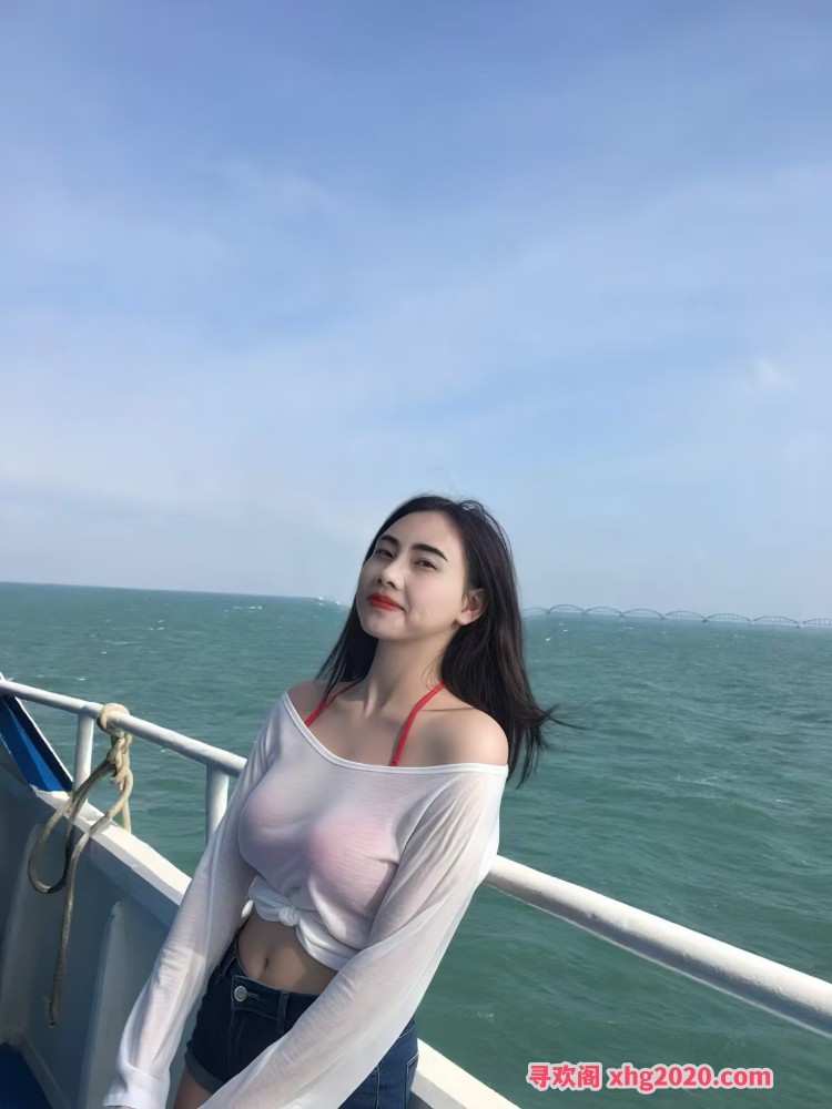 性感兼职小姐姐