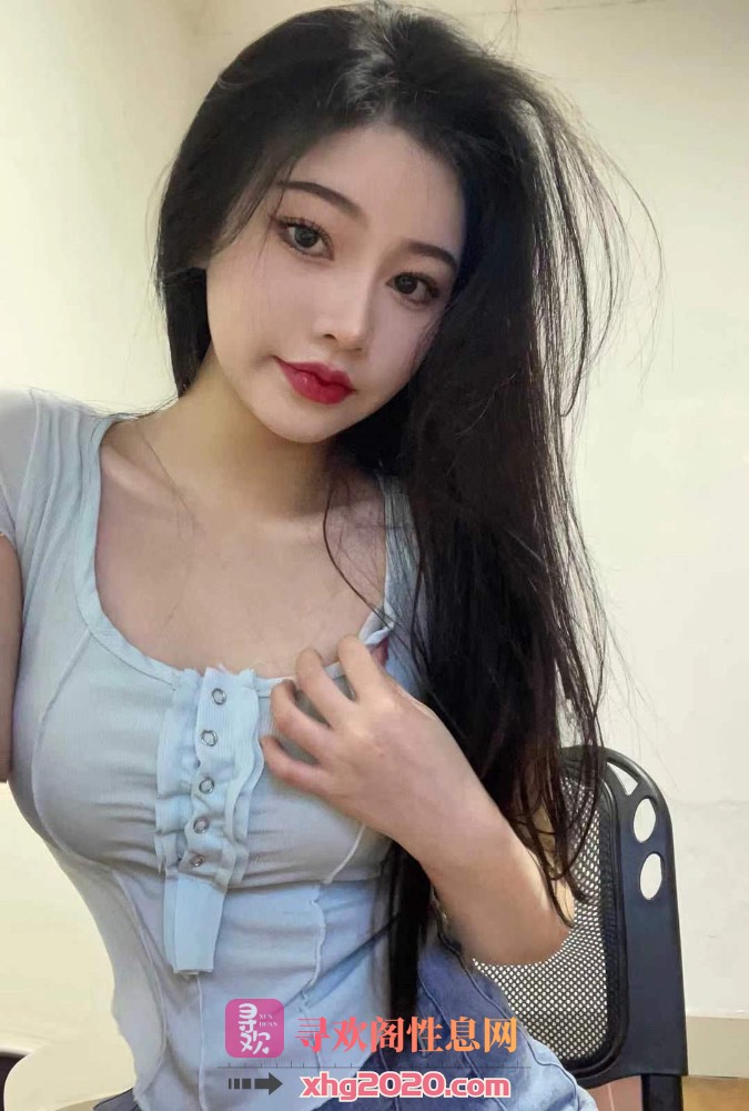 龙华风骚大奶小嫩妹