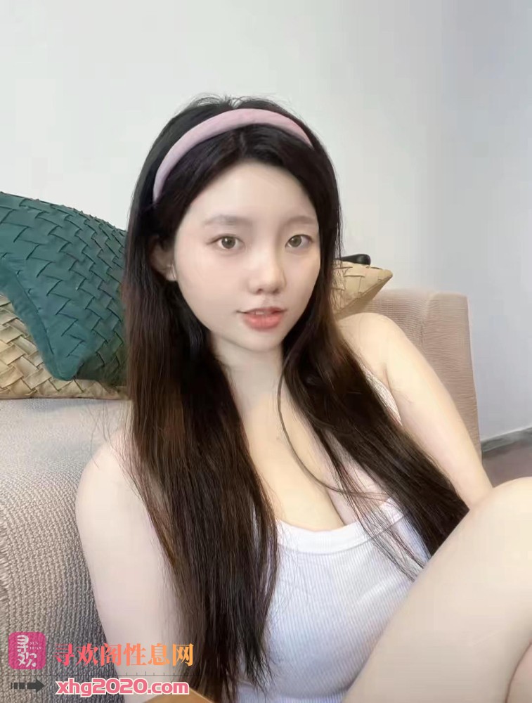 广州兼职自做，大胸真的很迷人