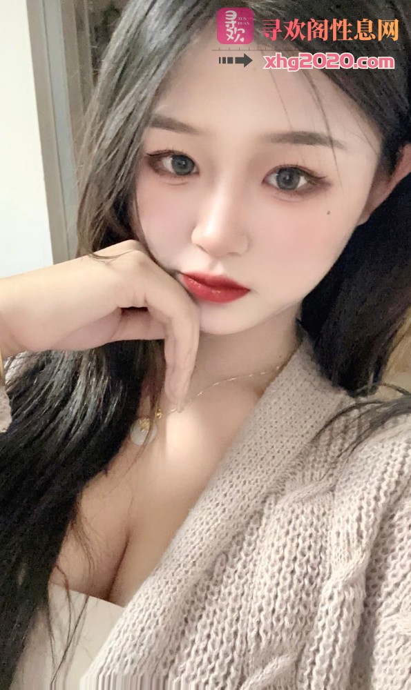 广州乳交很爽的巨乳妹子