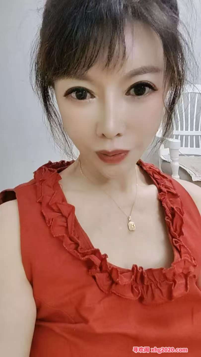 兼职温柔女人味的小姐姐