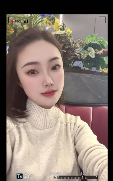 翘臀大长腿小星