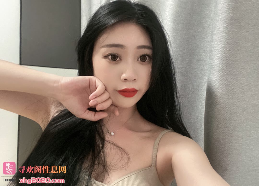 体验大长腿小骚货   服务温柔体贴