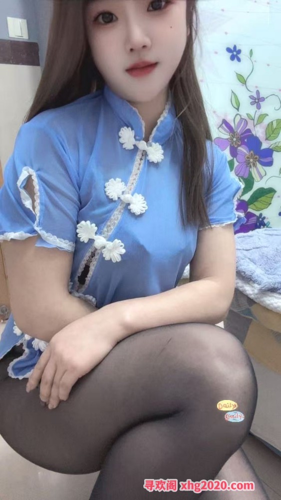 甜美妹子小然