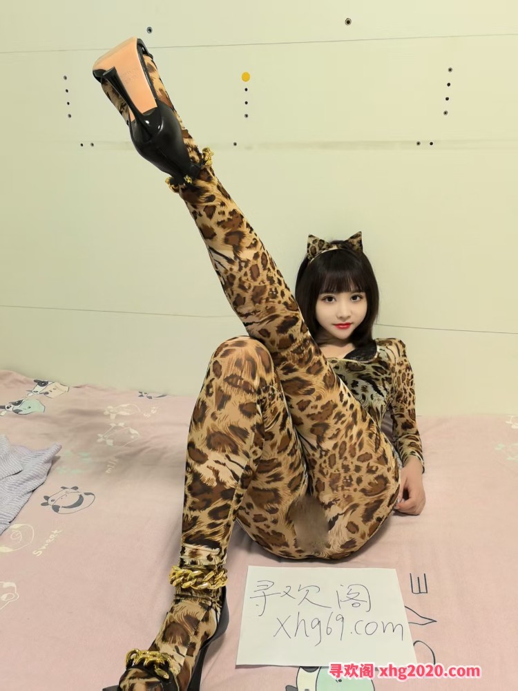 骚逼紧致尤物小夕