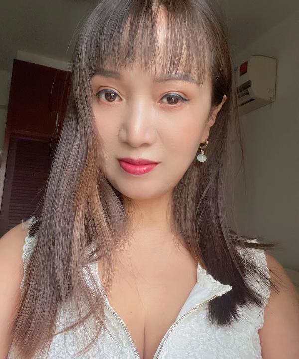 供墅少妇