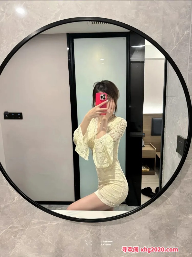 丰满小妖精