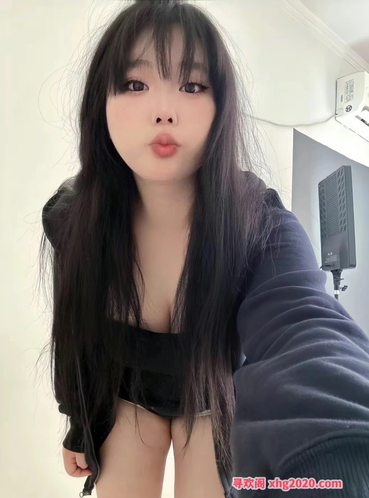 余杭丰满希希