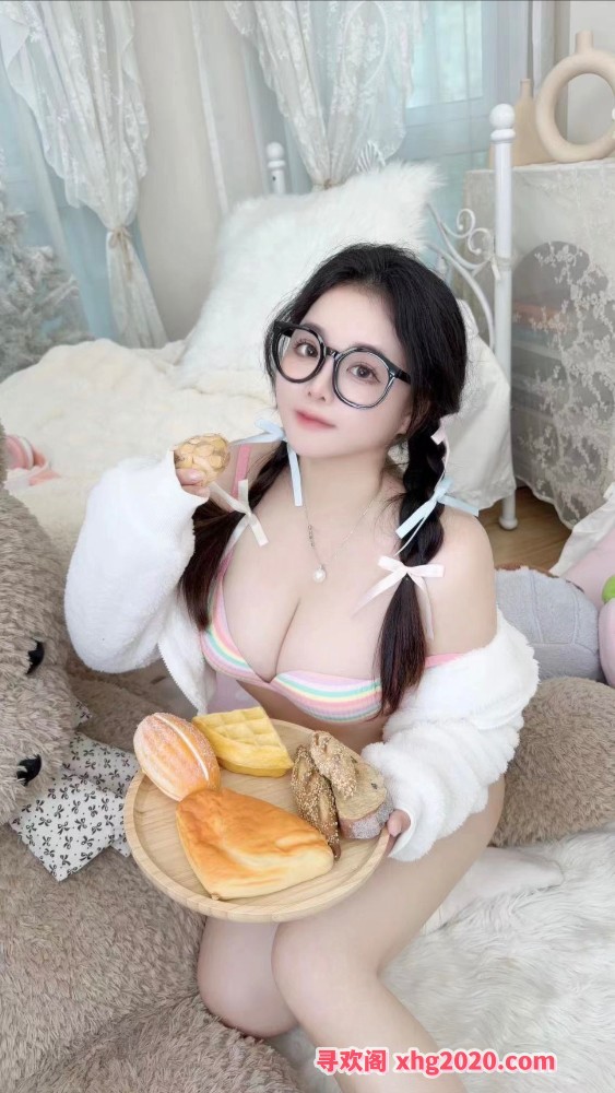 蜜桃大奶子