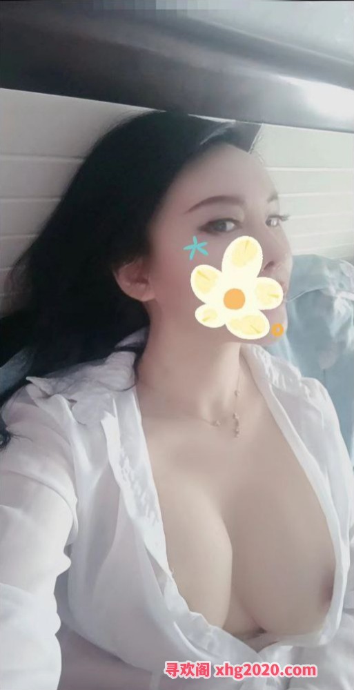 D奶小姐姐