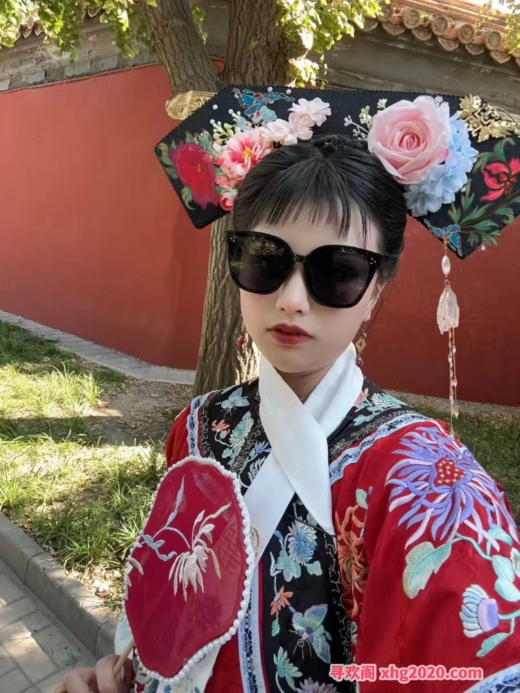 约到一个00后兼职软妹子