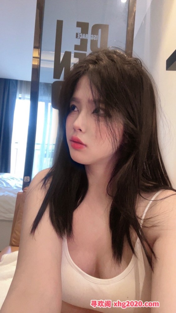 奶咪小姐姐