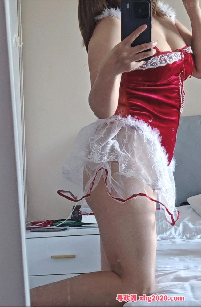 出击性感小少妇