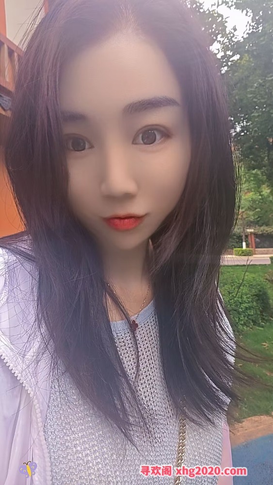 服务很好的骨感少妇