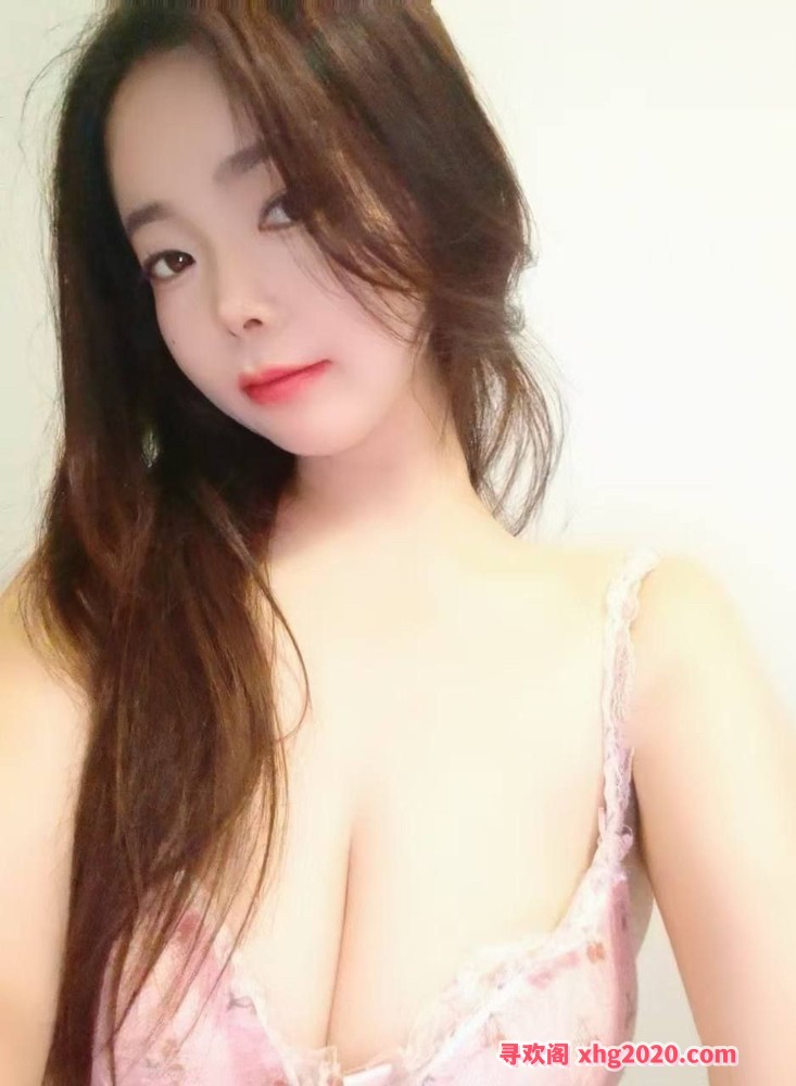 返食巨乳姐姐糖糖