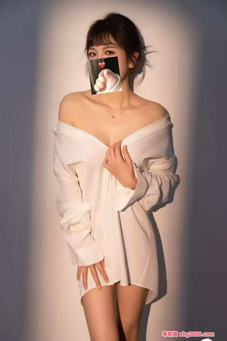 女仆装轻熟女