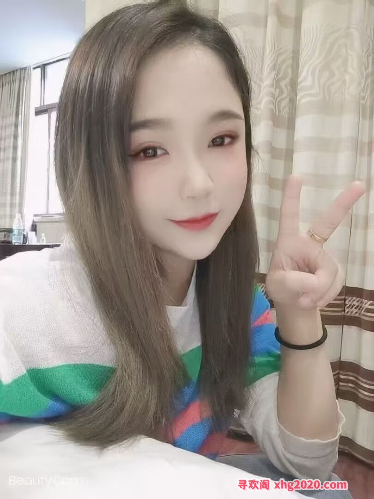 气质丰满多套餐骚妹纸
