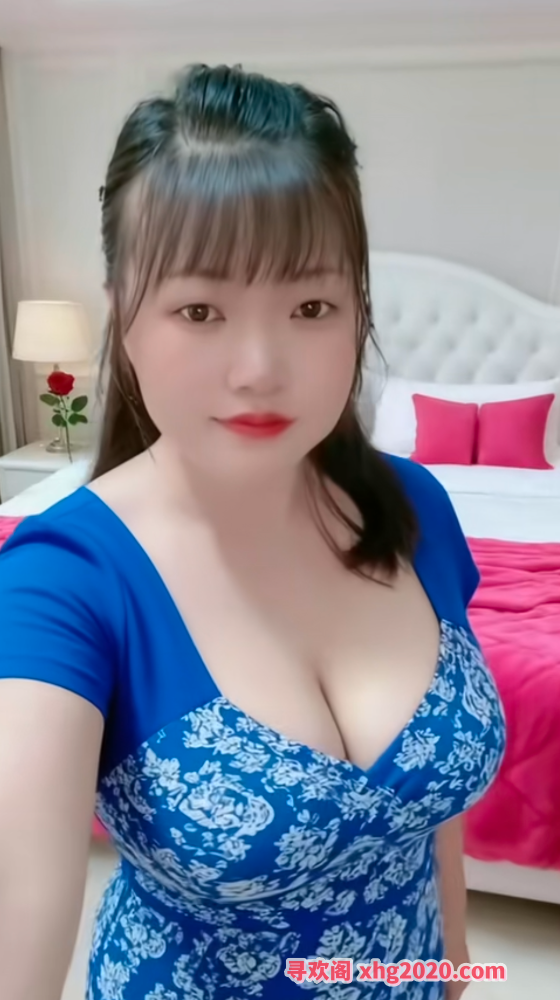丰满大奶妞适合爱好乳交的