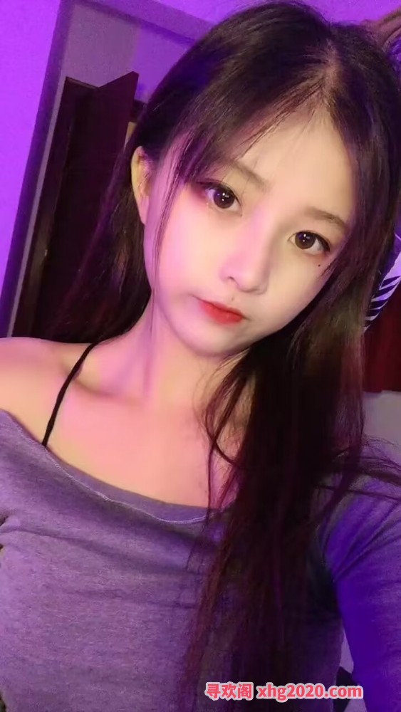 小妹水多打湿了床单