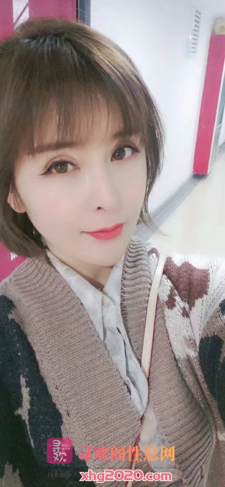 威海颜值很不错的蝴蝶逼少妇