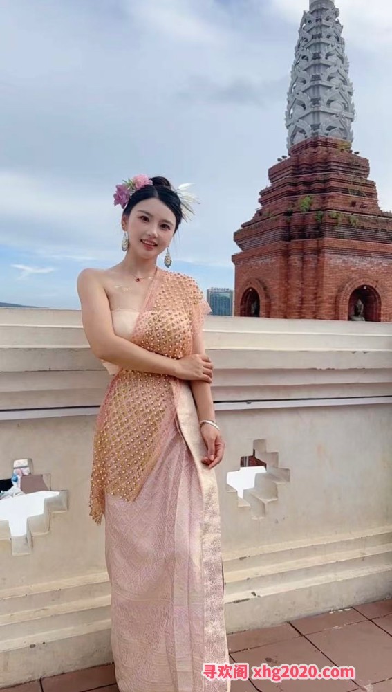 马群悦悦美女