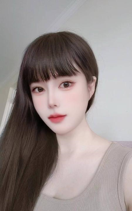 服务热情颜值妹子
