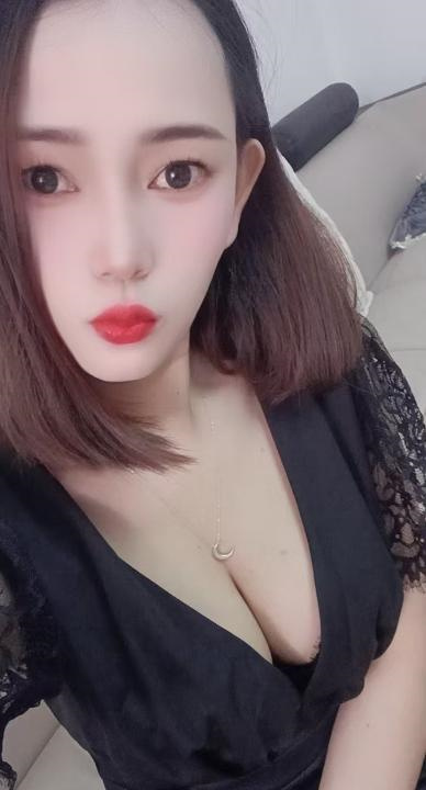 打桩风骚人妻
