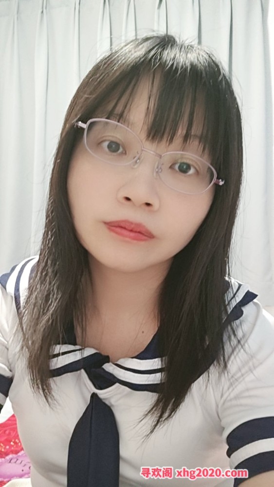 性价比眼镜骚妹