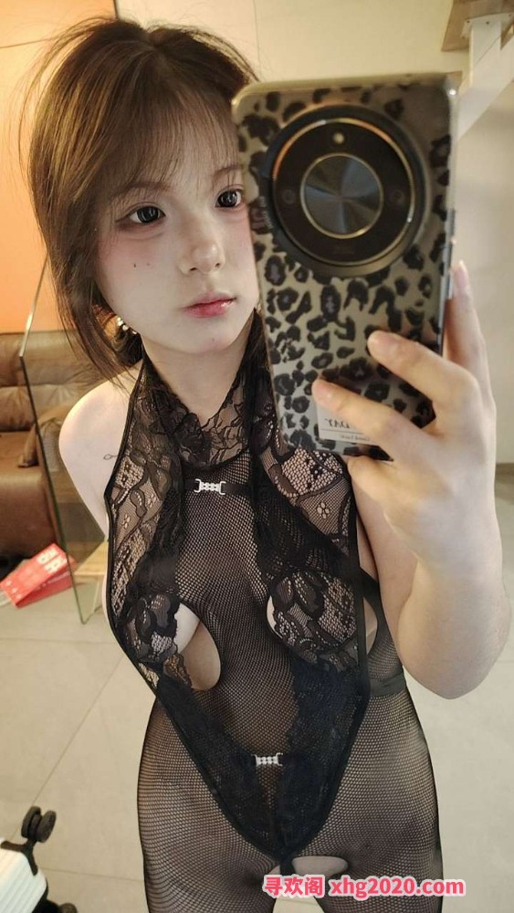 18嫩妹