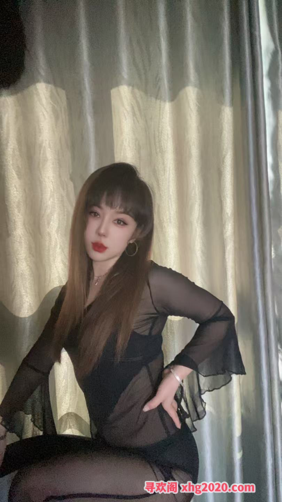 丰满热辣媚娘