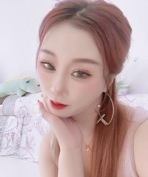 滨海晚安美少妇