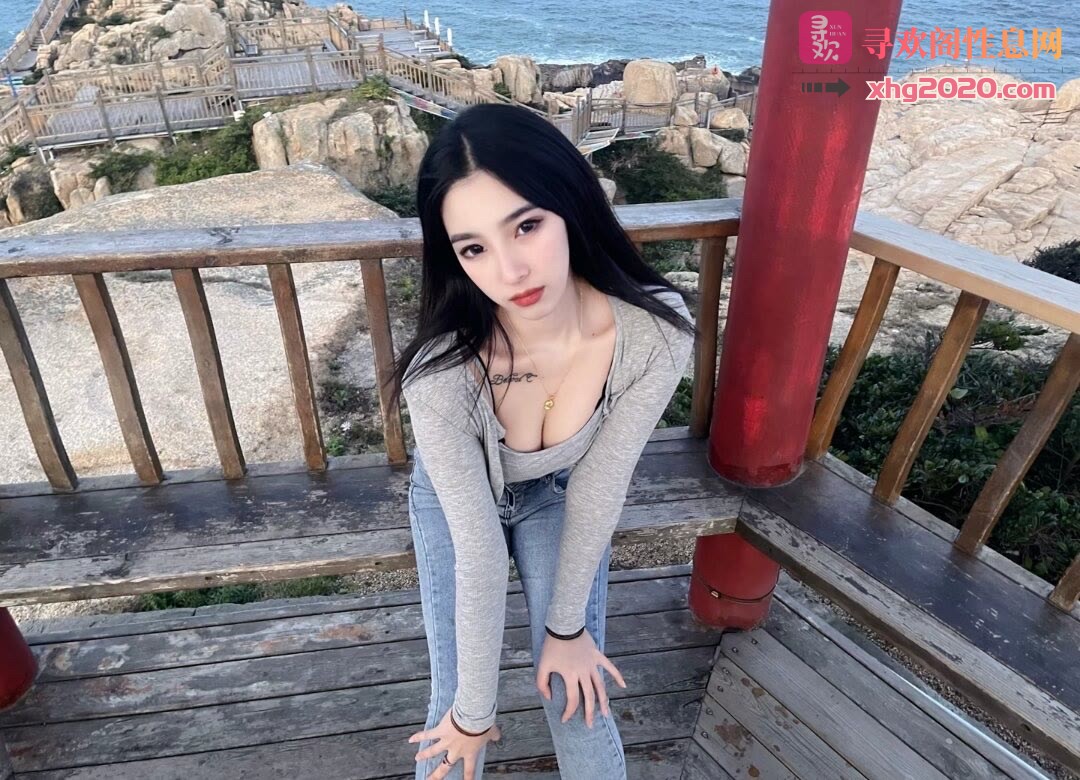 上海刚出来年轻的小妮妹妹，还是粉红色的水蜜桃水灵灵的