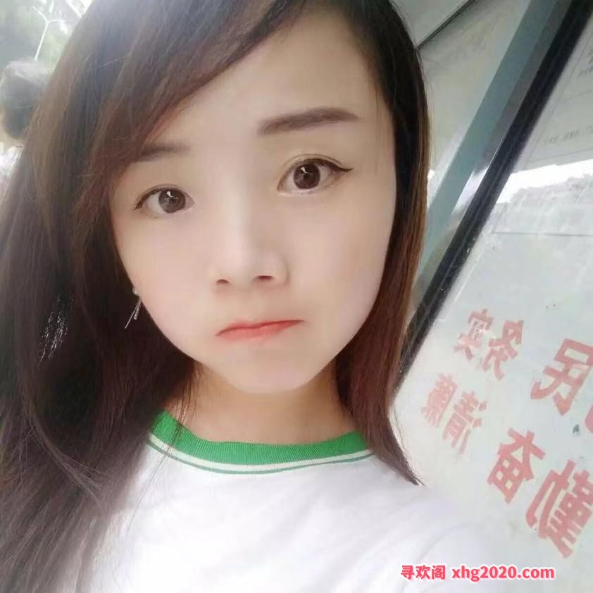 娇小玲珑，萝莉型